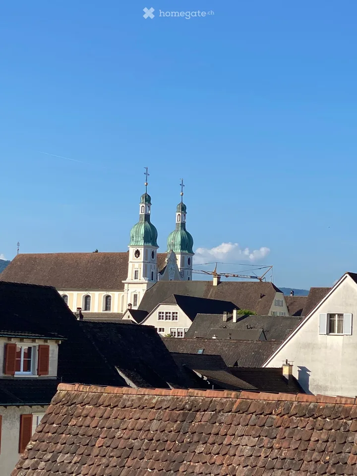 Schöne und helle 4.5-Zimmer-Maisonettewohnung im Dorfkern