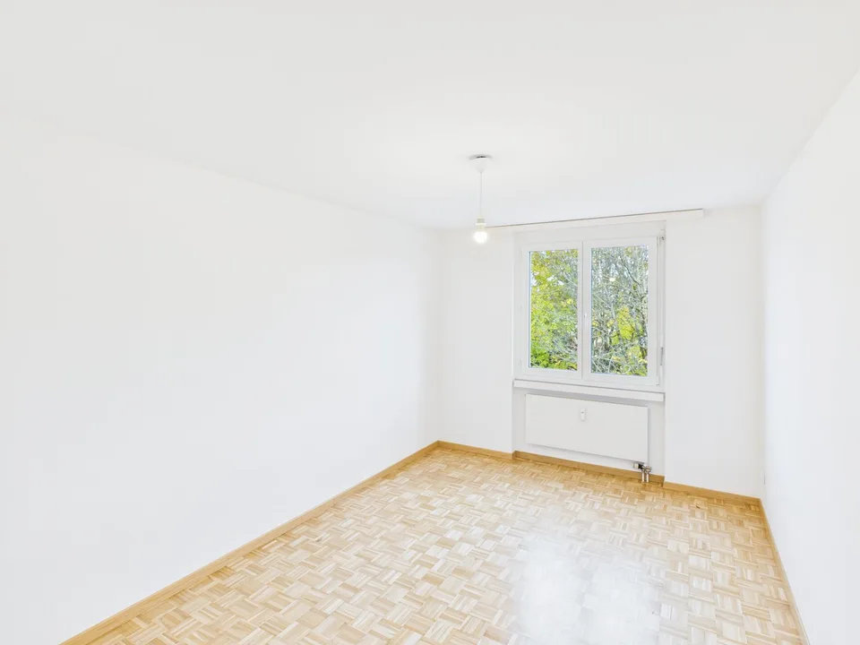 Sonnige 4.5-Zimmer-Wohnung mit Balkon in Arbon – Foto 5 von 10
