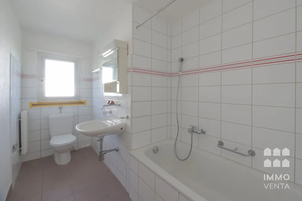 Helle 3.5-Zimmer-Wohnung mit Balkon in Pieterlen – ab sofort verfügbar!