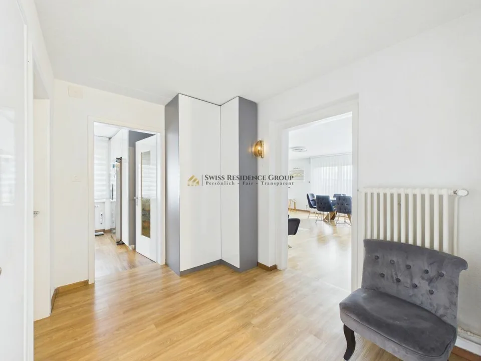 Vivere con vista: casa unifamiliare di 7,5 locali con piscina e grande giardino – foto 6 di 14