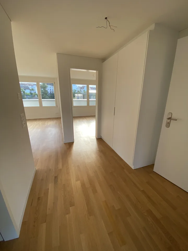Moderne 2.5-Zimmer-Wohnung im Grünen an der Birs