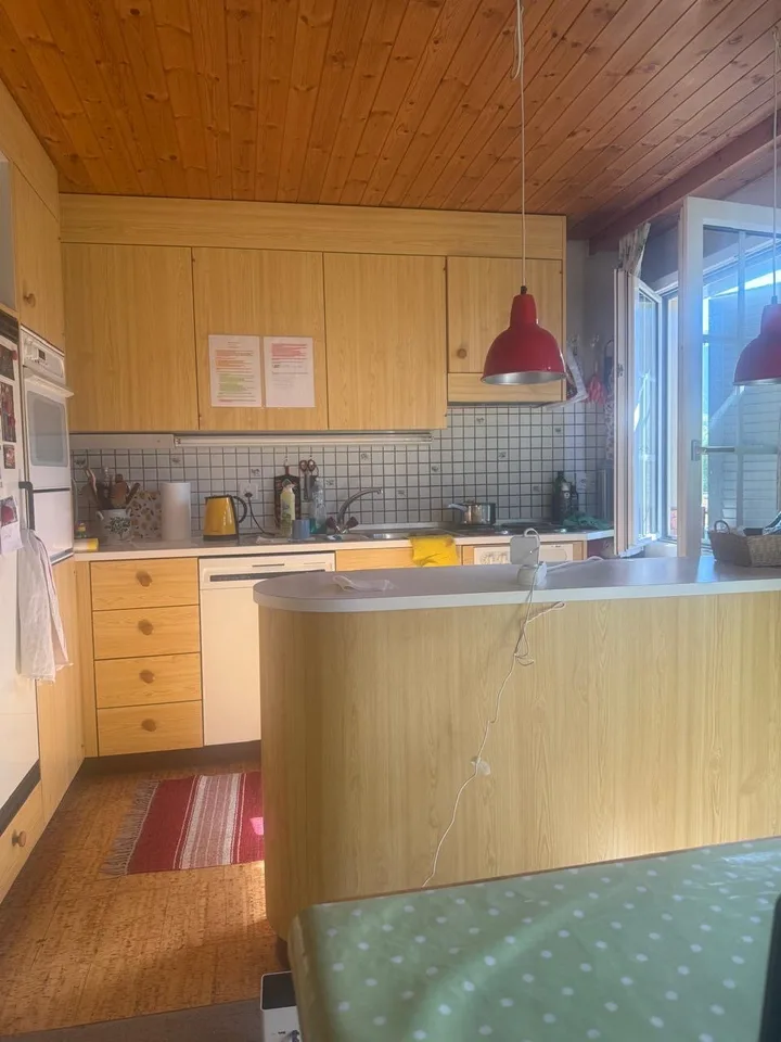 Gemütliche 3-Zimmer-Altbauwohnung in Thun – möbliert und sofort bezugsbereit – Foto 4 von 12