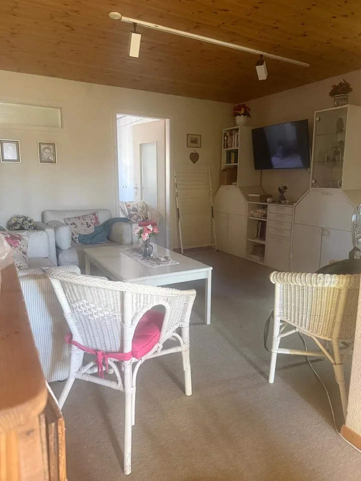 Gemütliche 3-Zimmer-Altbauwohnung in Thun – möbliert und sofort bezugsbereit – Foto 3 von 12
