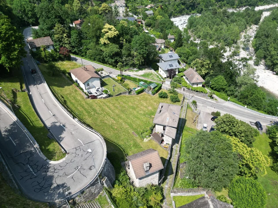 Interessante terreno edificabile immerso nel verde – foto 4 di 6