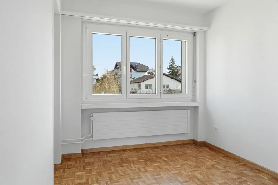 Frisch sanierte 4.5-Zimmer-Wohnung an ruhiger Lage von Bronschhofen – Foto 6 von 13