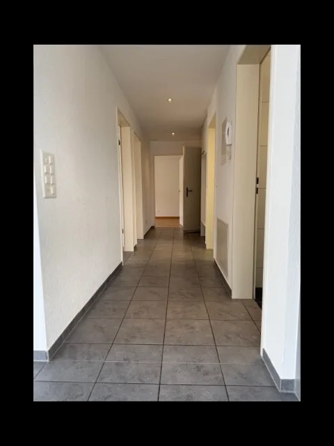 Appartement lumineux 4.5 pièces avec balcon et belle vue à Toffen