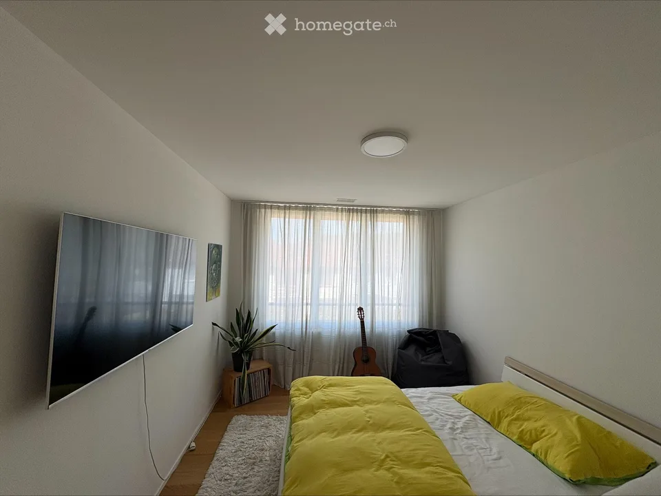 Appartamento moderno 4.5 locali con balcone nel centro di Wila