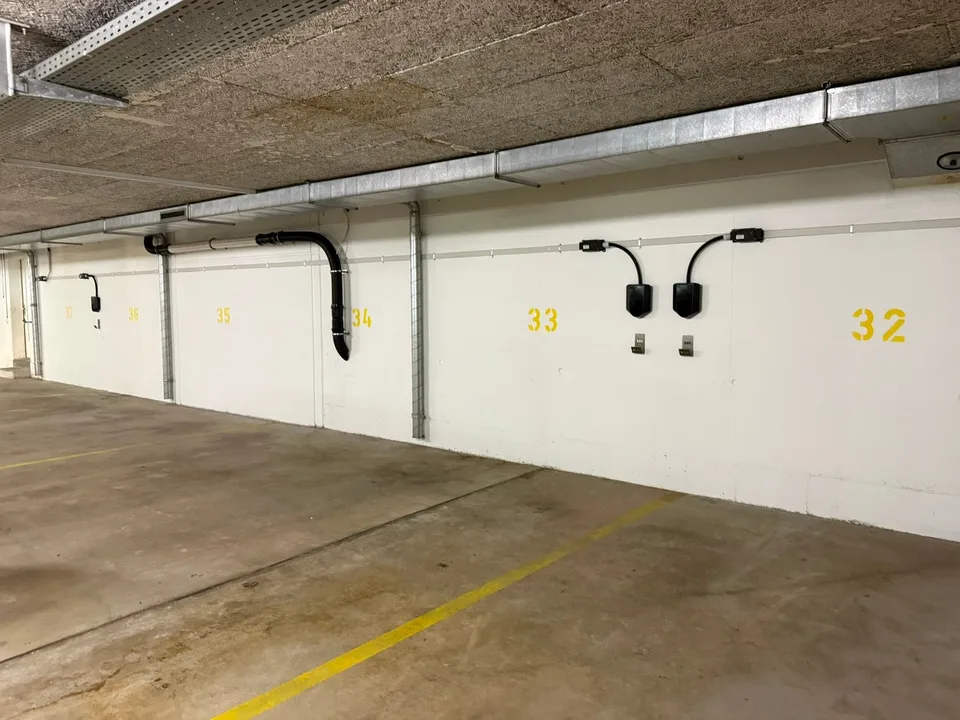 Posti auto in affitto in un garage sotterraneo – foto 2 di 2