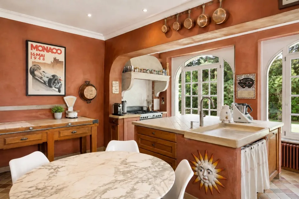 Propriété de caractère avec piscine au cœur d’un écrin de verdure – foto 15 di 25