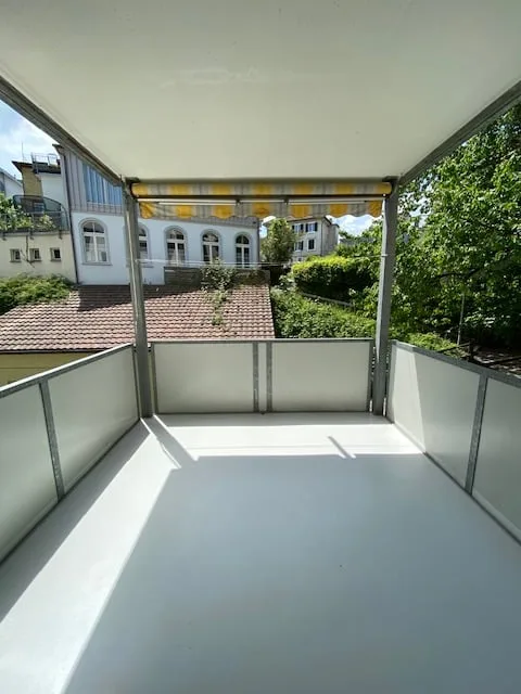 Luxurious renovated 5.5-room old building apartment with balcony in the center of Herisau – photo 9 of 11