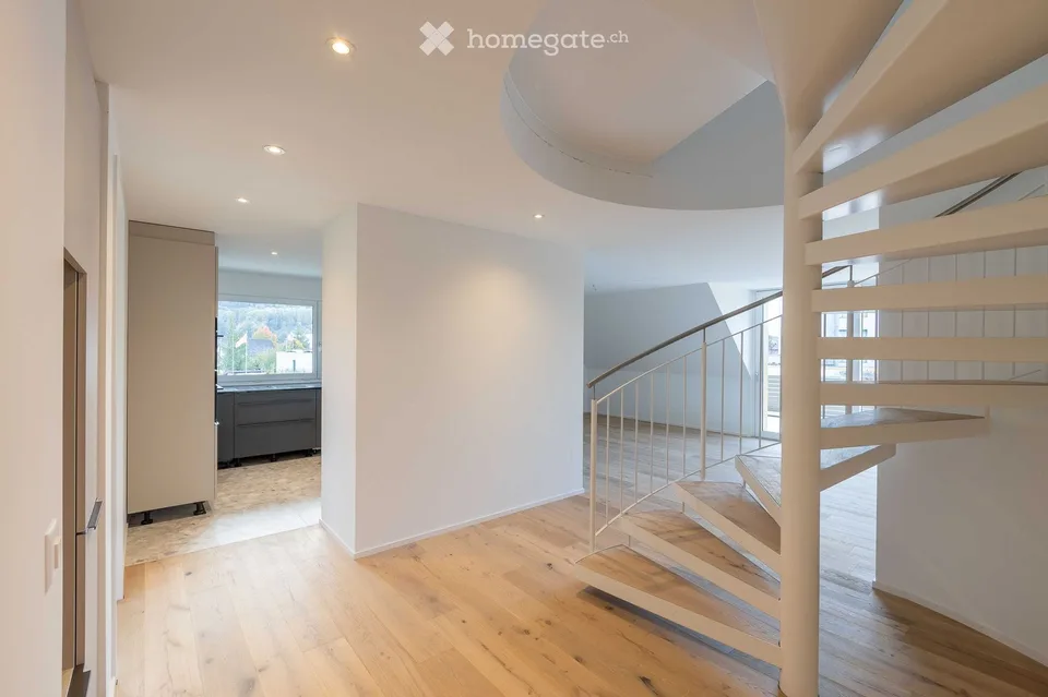 Modern 4.5-room duplex apartment in a quiet location in Oberentfelden