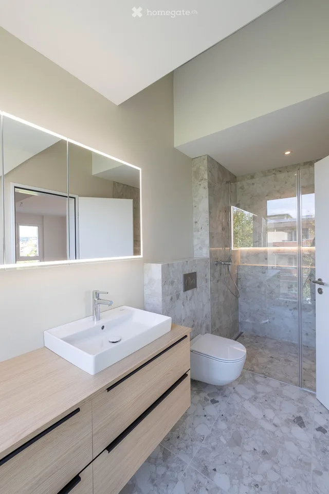 Modern 4.5-room duplex apartment in a quiet location in Oberentfelden