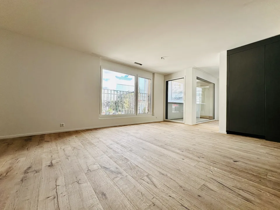 EXKLUSIVE WOHNUNG IN BADEN - NUR 30 MINUTEN BIS HB-ZÜRICH – Foto 2 von 5