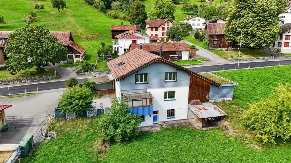 Spacious 5.5-room single-family house in Sax