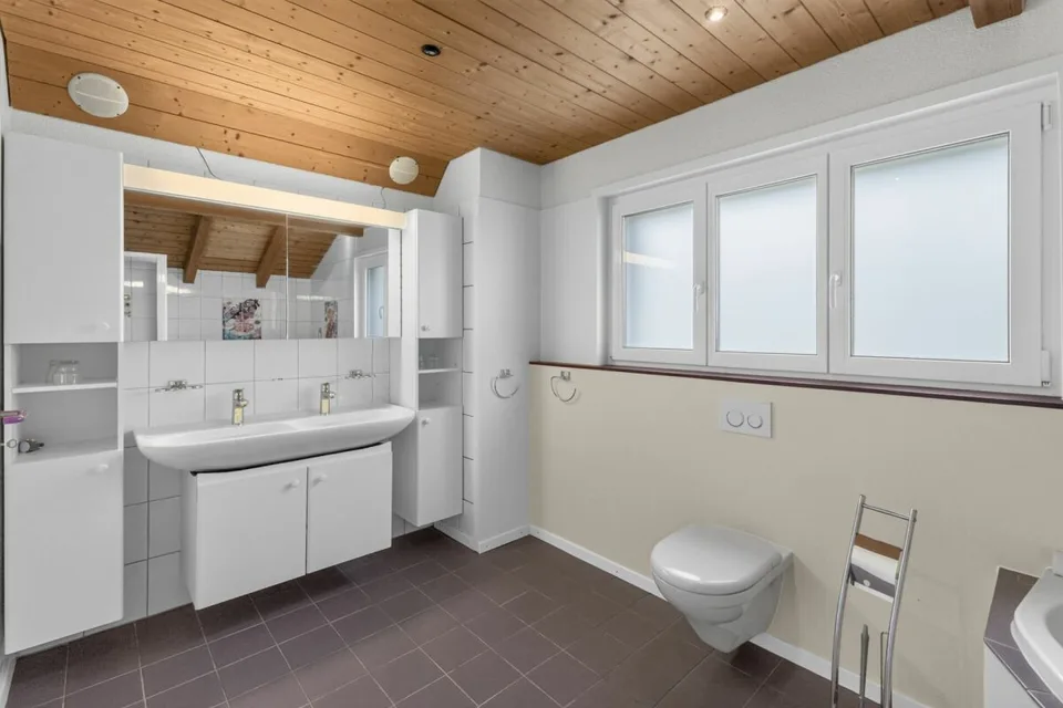 Spacious 5.5-room single-family house in Sax