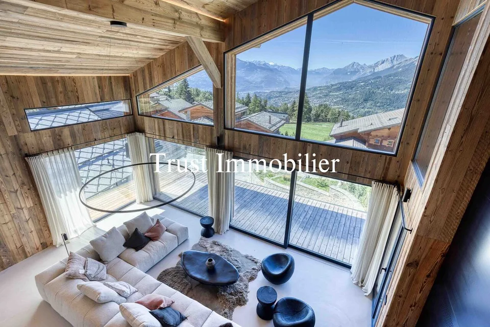 6001. Chalet Rare, 15 min à pied du Regent – photo 2 sur 14