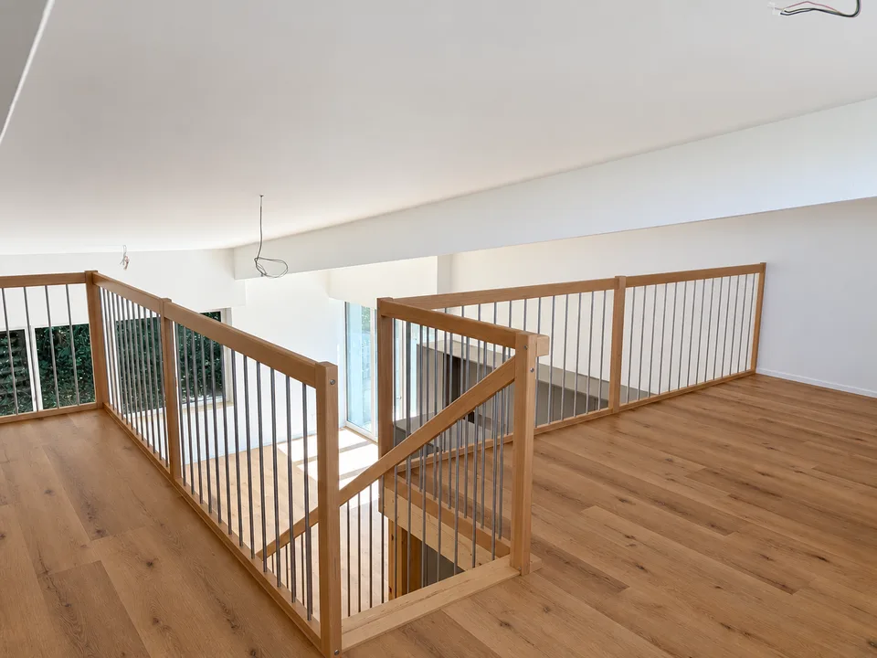 De la menuiserie au rêve de maison / Première location – appartements modernes de 2,5 pièces