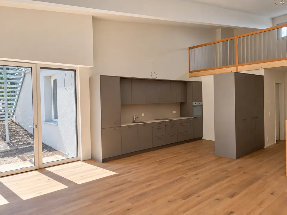 De la menuiserie au rêve de maison / Première location – appartements modernes de 2,5 pièces