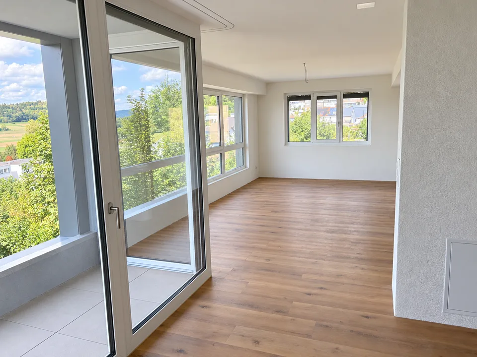 De la menuiserie au rêve de maison / Première location – appartements modernes 2.5 pièces