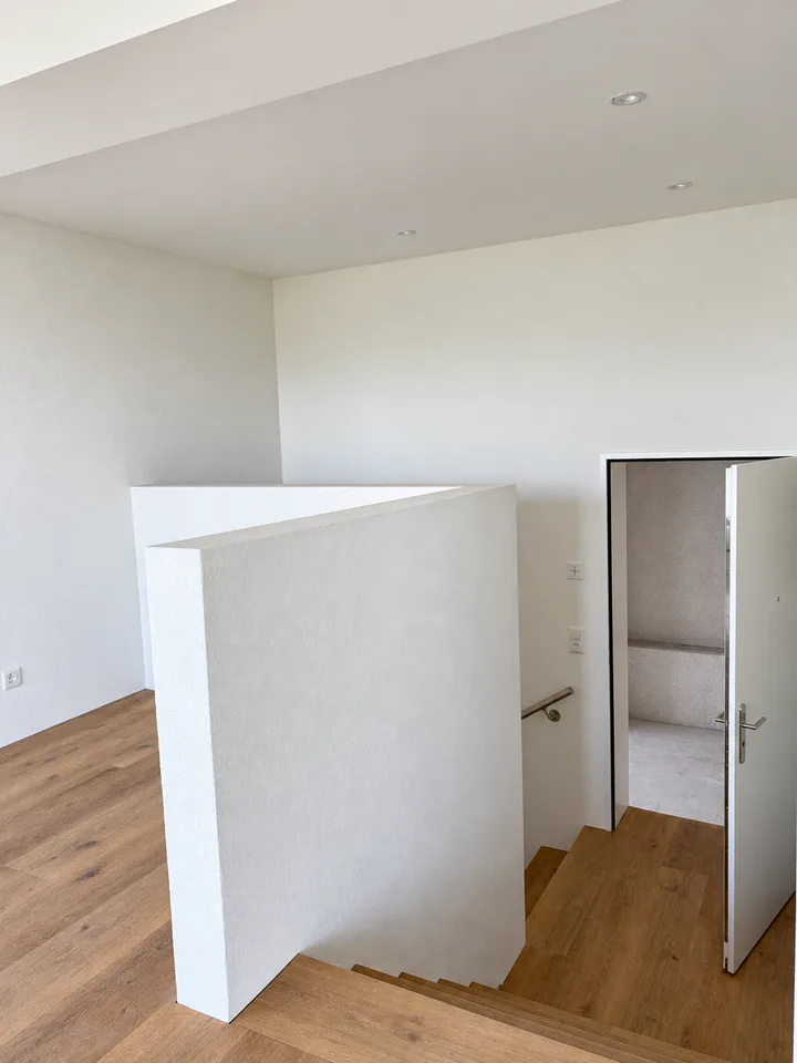 De la menuiserie au rêve de maison / Première location – appartements modernes 2.5 pièces