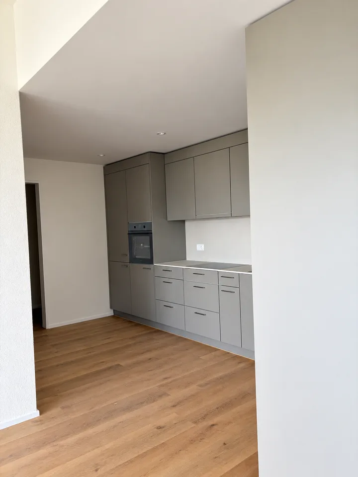 De la menuiserie au rêve de maison / Première location – appartements modernes 3,5 pièces