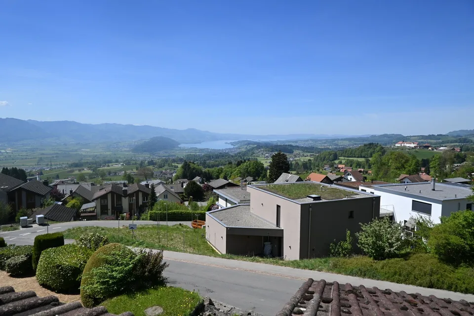 Appartamento mansardato di 2,5 locali confortevole con bella vista a Uetliburg
