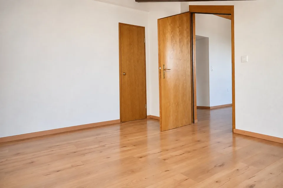 Appartamento mansardato di 2,5 locali confortevole con bella vista a Uetliburg