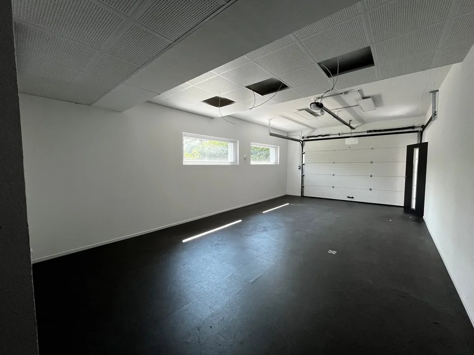 Deposito in affitto - Locale di 120 m2 a Belfaux! – foto 2 di 7