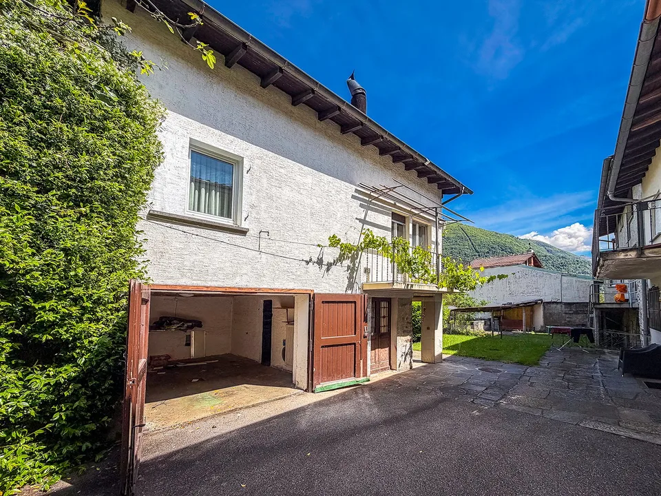 Grande casa unifamiliare completamente da rinnovare – photo 8 sur 26