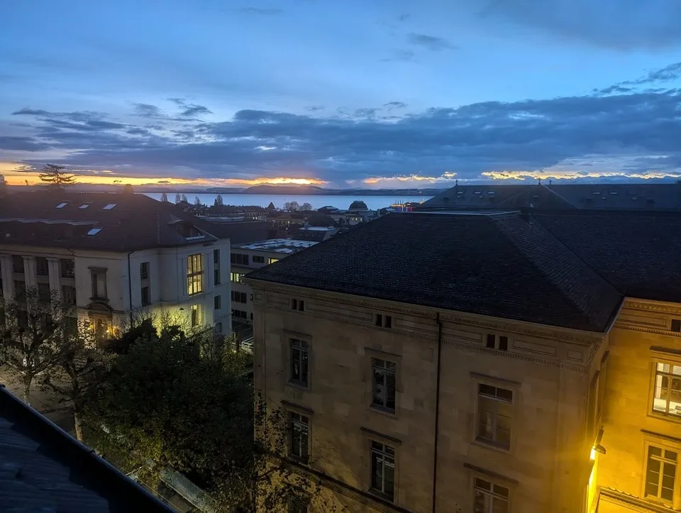 Bell'appartamento di 3.5 locali in affitto nel centro di Neuchâtel – foto 9 di 11