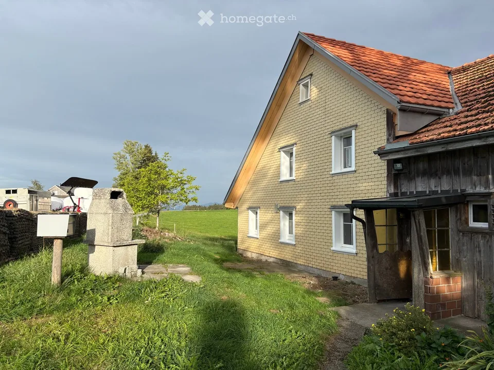 Maison de famille historique de 1686 à Rehetobel – charmante maison de campagne avec chauffage central