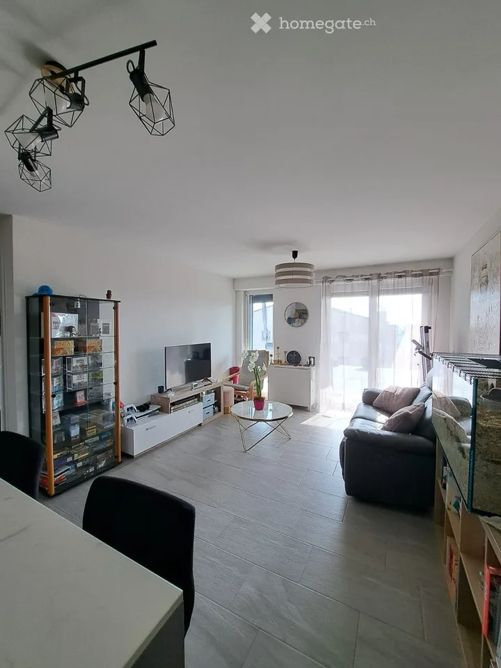 Wohnung 2.5 Zimmer mit großer Südterrasse in Cornaux