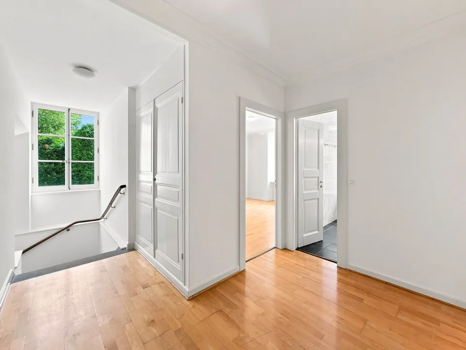 Geräumige 6.5-Zimmer-Wohnung mit Charme und Charakter in Chambésy