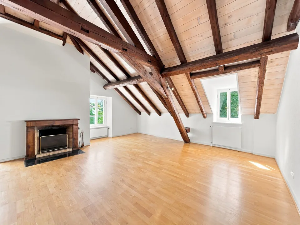 Geräumige 6.5-Zimmer-Wohnung mit Charme und Charakter in Chambésy