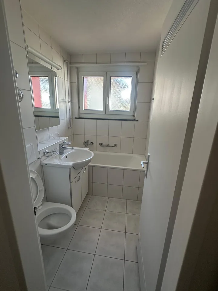 Appartement lumineux 3.5 pièces avec balcon à Fislisbach – disponible immédiatement !