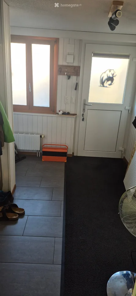 Appartamento accogliente di 2.5 locali con posto a sedere all'aperto a Thierachern
