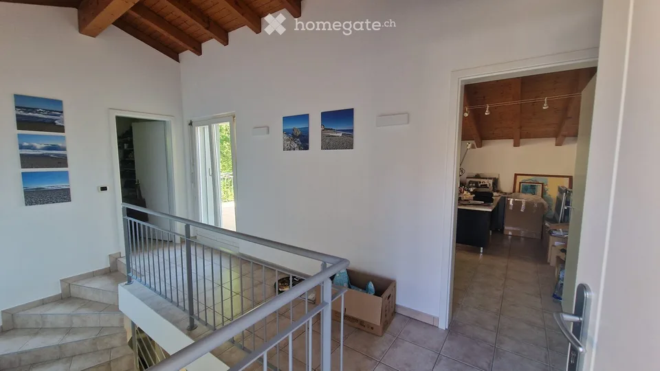 Elegantes Einfamilienhaus mit Panoramablick in Neggio – Foto 9 von 13