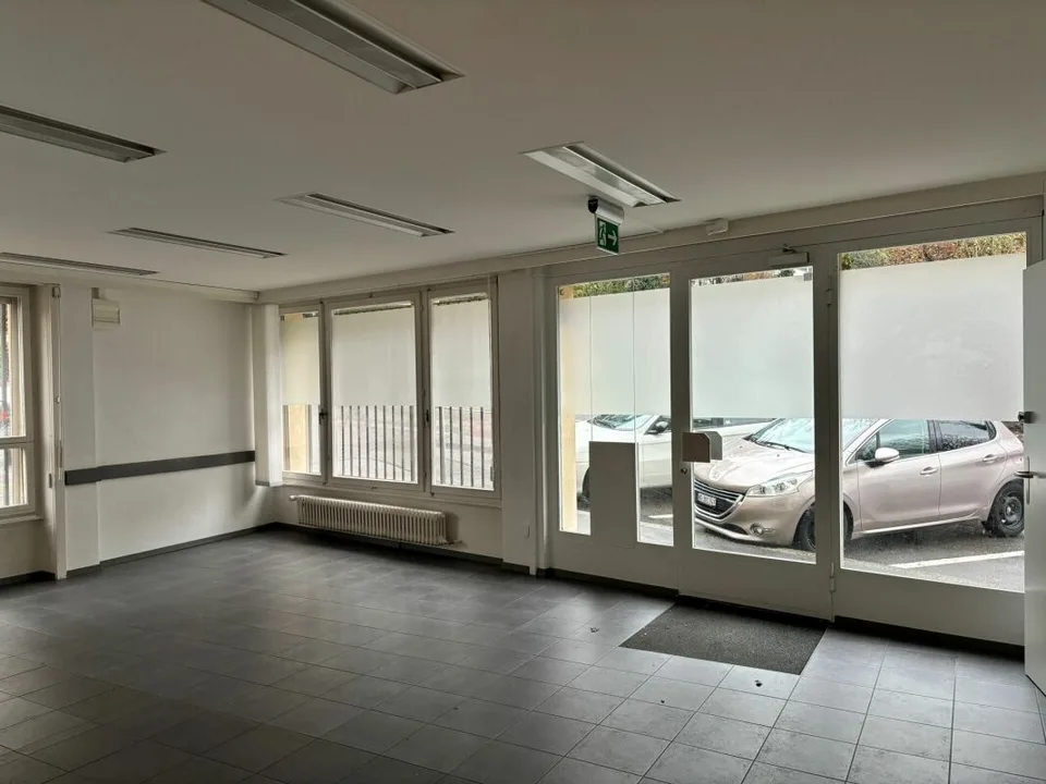 Büro von 238 m2 zwei Schritte von dem Bahnhof – Foto 6 von 9