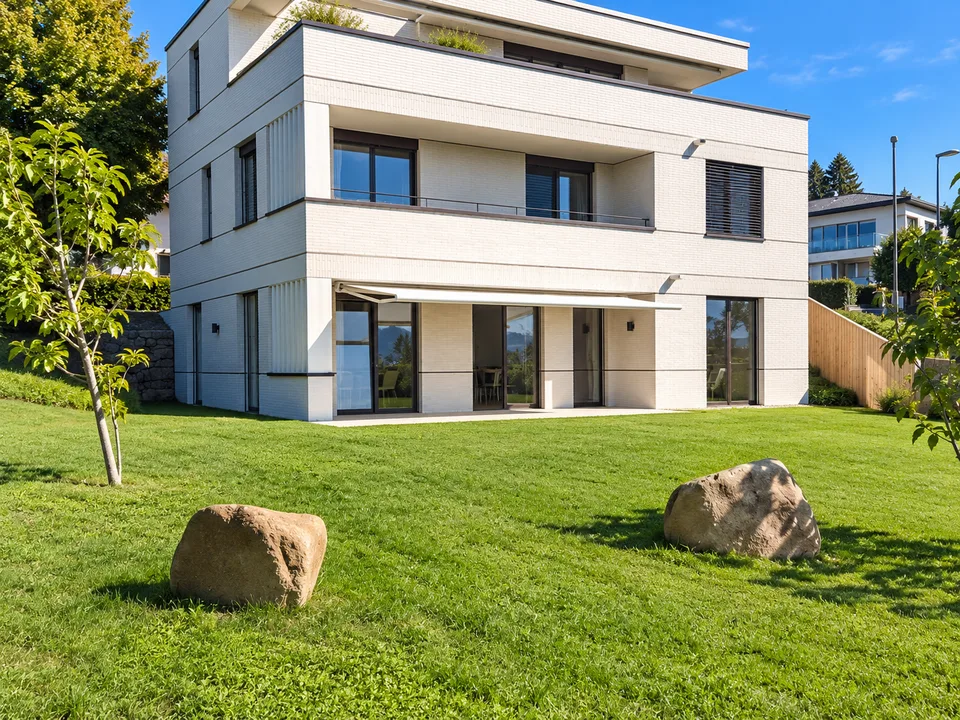 Ampio appartamento di 3.5 locali con accesso indipendente e grande giardino – foto 4 di 12