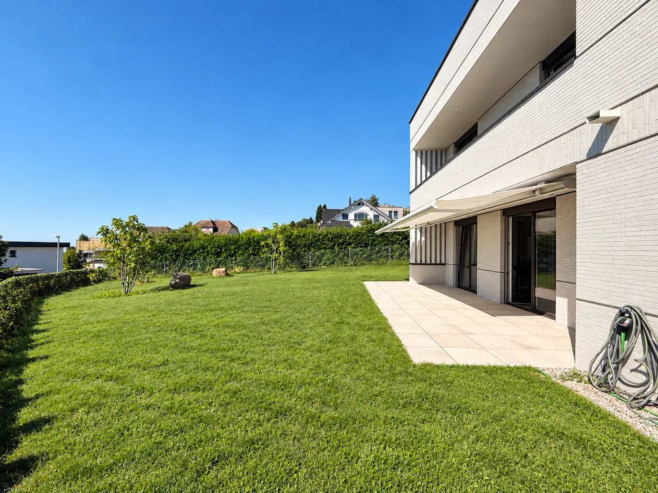 Ampio appartamento di 3.5 locali con accesso indipendente e grande giardino – foto 5 di 12