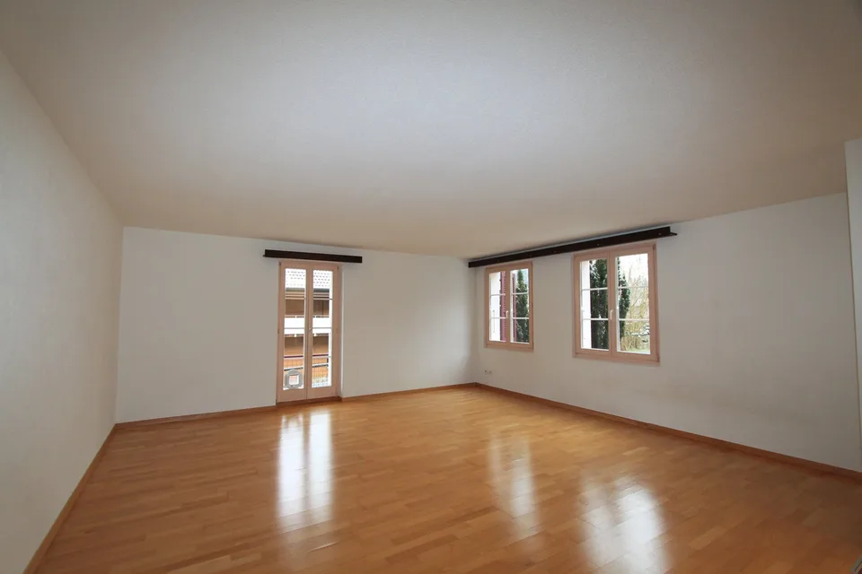 Ampio appartamento 2.5 locali con posto a sedere in giardino