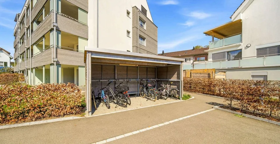 Grosszügige 4.5-Zimmer-Wohnung mit Terrasse in Uster – Foto 18 von 29