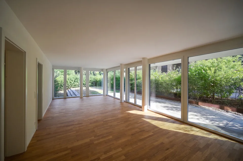 IMPOSANT. MODERN. GARTENWOHNUNG. – foto 2 di 13