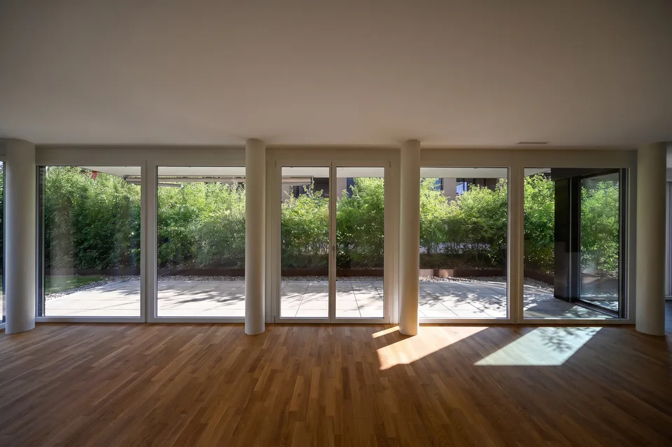 IMPOSANT. MODERN. GARTENWOHNUNG. – foto 7 di 13