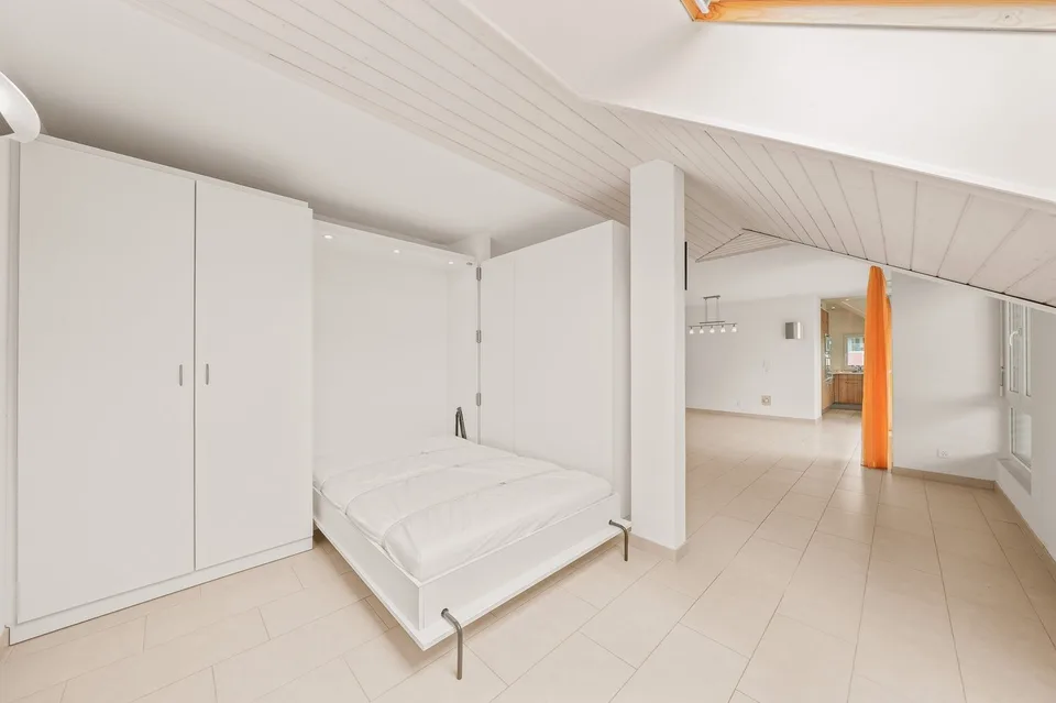 Cormondrèche - Großes 2.5-Zimmer-Apartment mit 82 m² und freier Sicht und Potenzial – Foto 4 von 9