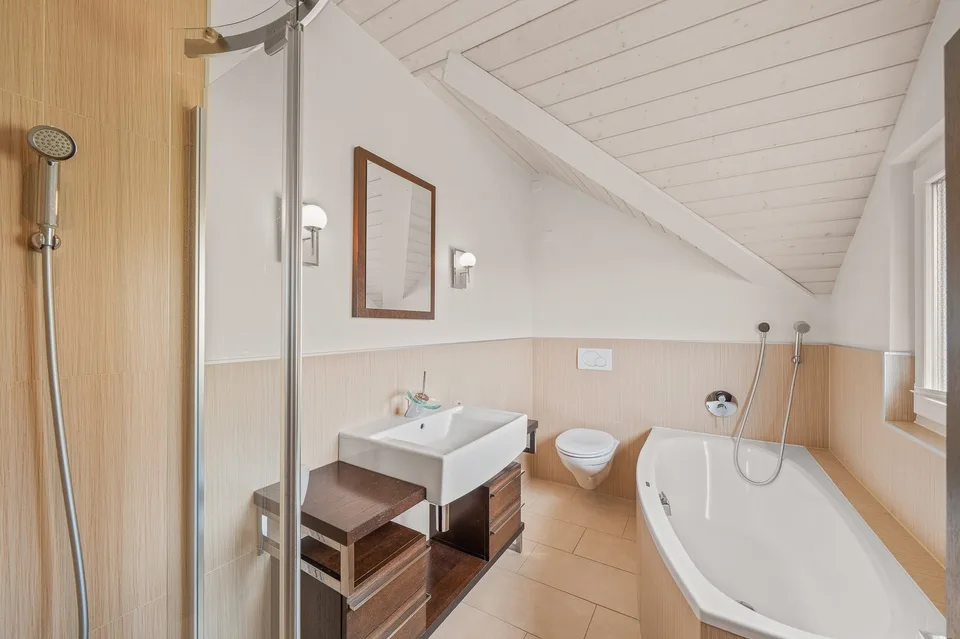 Cormondrèche - Großes 2.5-Zimmer-Apartment mit 82 m² und freier Sicht und Potenzial – Foto 5 von 9