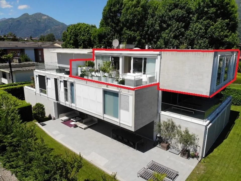 Luxus 4.5-Zimmer-Attika-Wohnung mit grösser Terrasse und 2 Parkplät...