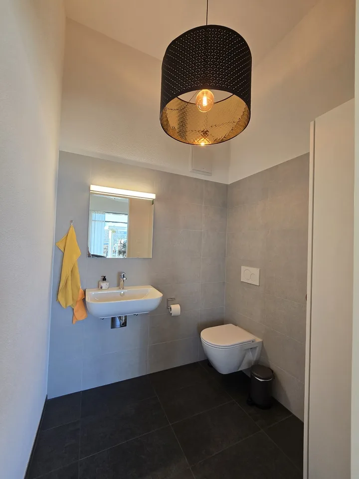 I vostri nuovi locali professionali moderni, luminosi & accoglienti – foto 9 di 13