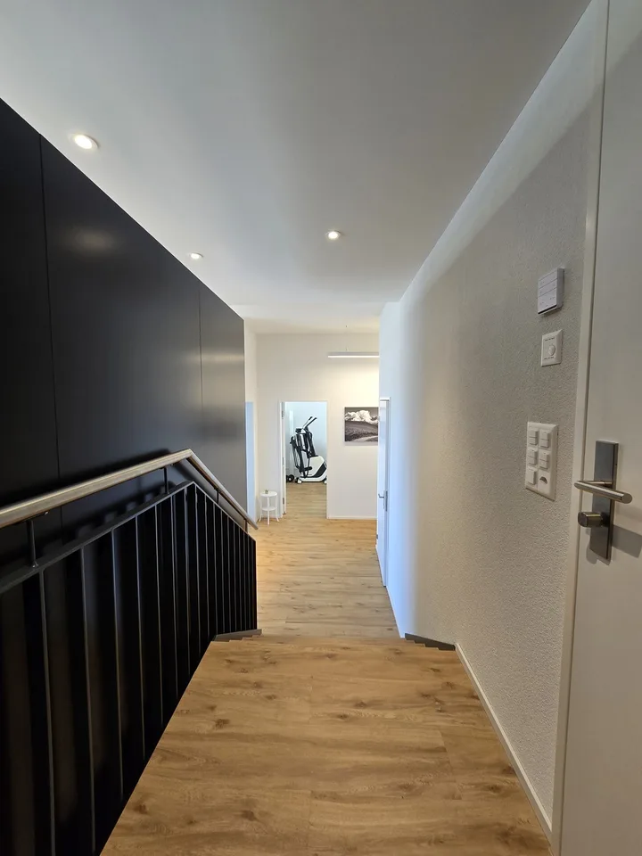 I vostri nuovi locali professionali moderni, luminosi & accoglienti – foto 5 di 13