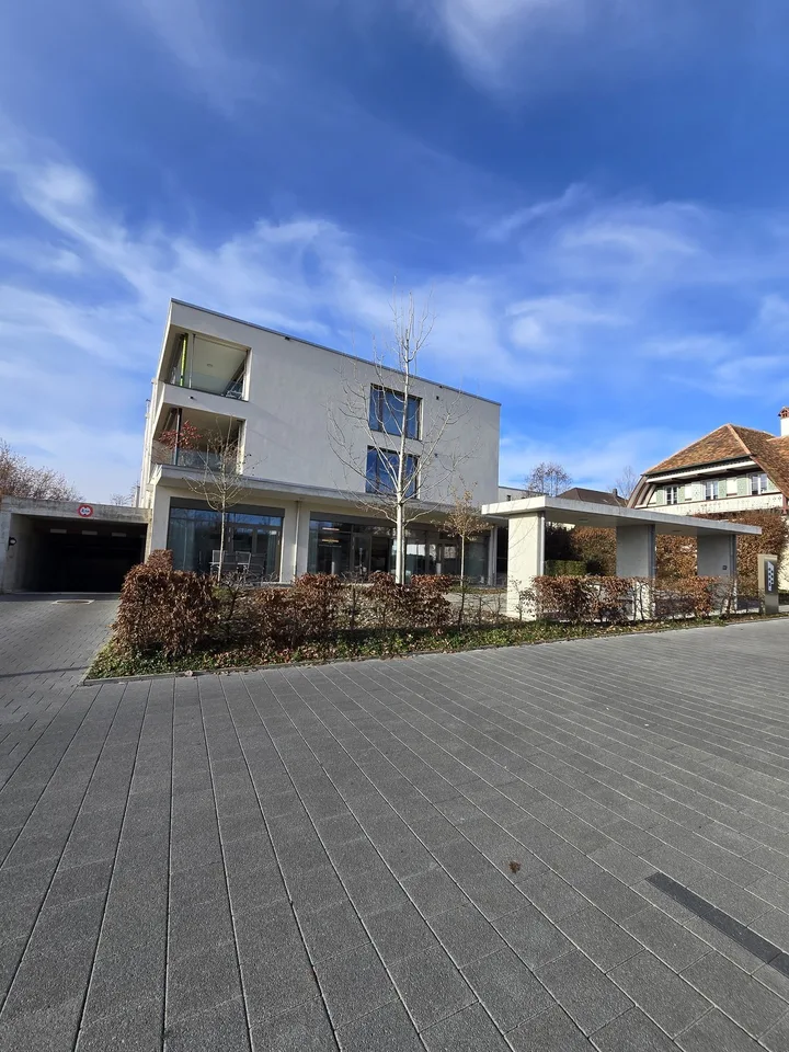 I vostri nuovi locali professionali moderni, luminosi & accoglienti – foto 4 di 13